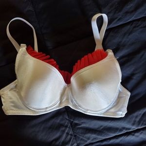YANDY Bra Red Mesh Ruffle Trim